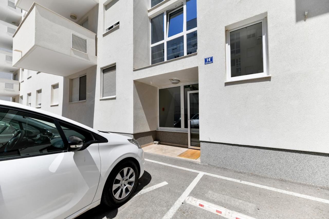 Modern Apartment For 2025' Vacation In Zadar Luaran gambar