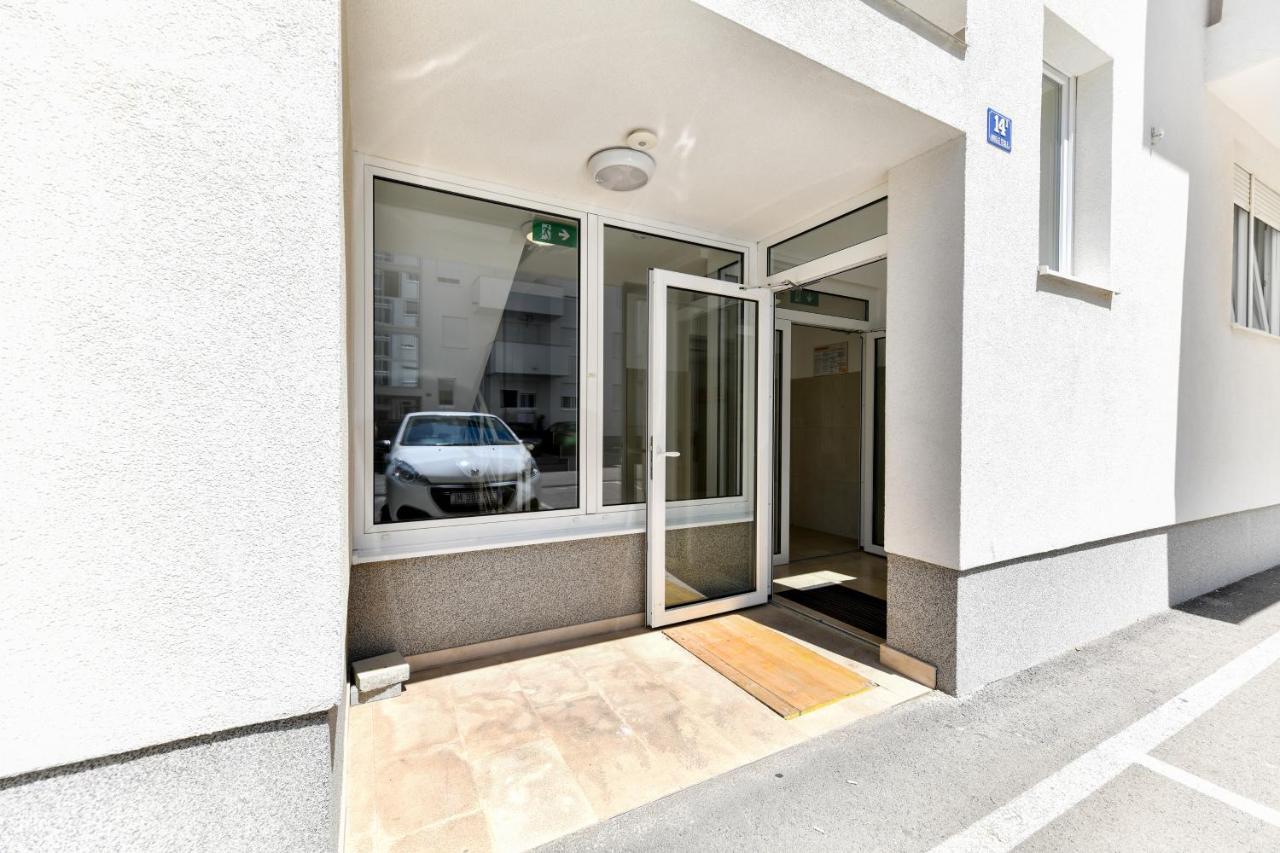 Modern Apartment For 2025' Vacation In Zadar Luaran gambar